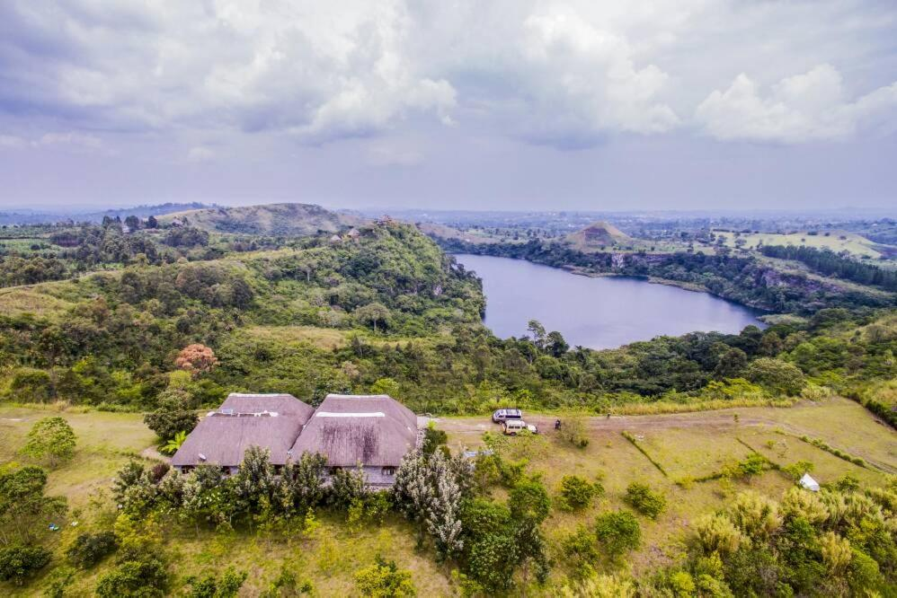 Kyaninga Royal cottages. 